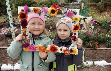 Экскурсия к цветнику